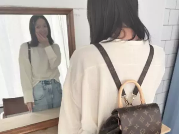 「この方は本当にずっと可愛」佐々木希、ルイ・ヴィトンのリュックを背負う姿に反響「母は強しだね！」