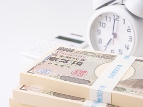 「何も考えずに積み立ててきただけでこんな思いをしていいのか、罰が当たるのでは」48歳男性の積立投資10年