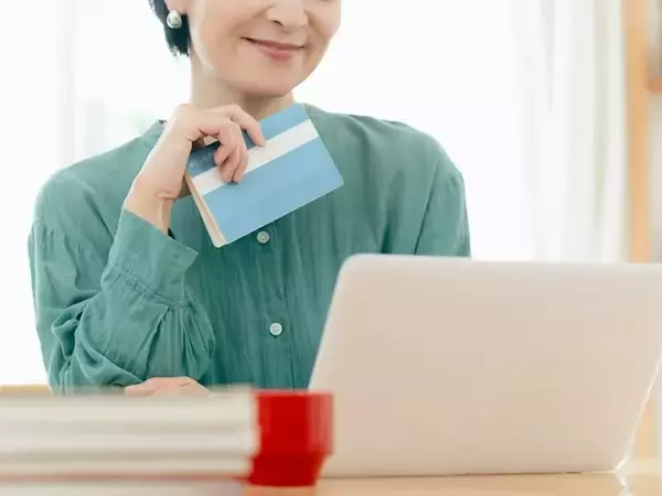 「現金比率8割」50代女性が利用する定期預金1200万円の預け先