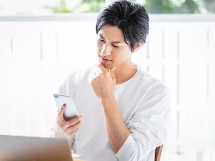 年金を月22万円もらうには、現役時代にどのぐらいの収入があればいい？【2025年度】