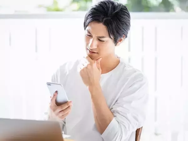 年金を月22万円もらうには、現役時代にどのぐらいの収入があればいい？【2025年度】