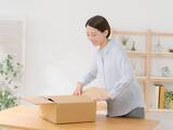 「「リッチなチョコやナッツが箱いっぱいに届く」おやつ大好き45歳女性が愛用する株主優待」の画像1