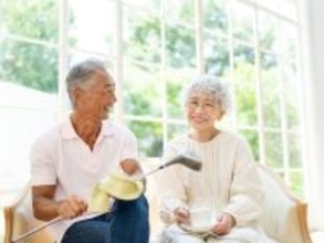 金融資産5000万円「株式配当が月5万円。北海道や沖縄でリゾートゴルフが楽しみ」68歳男性の老後