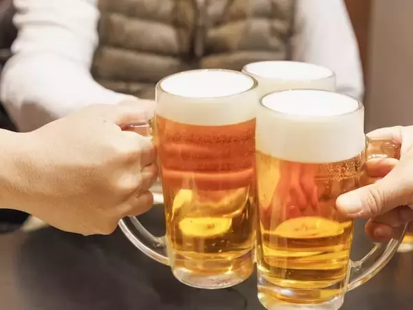 「優待で立ち飲み仲間ができるとは」リスク資産2億円・64歳男性が買ってよかった株主優待銘柄