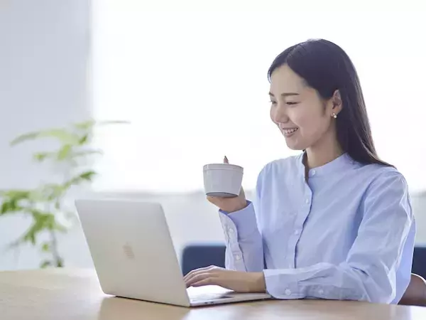 【2026年10月】個人向け国債「変動10年」と高金利の銀行の1年定期、100万円で利息差はいくら？