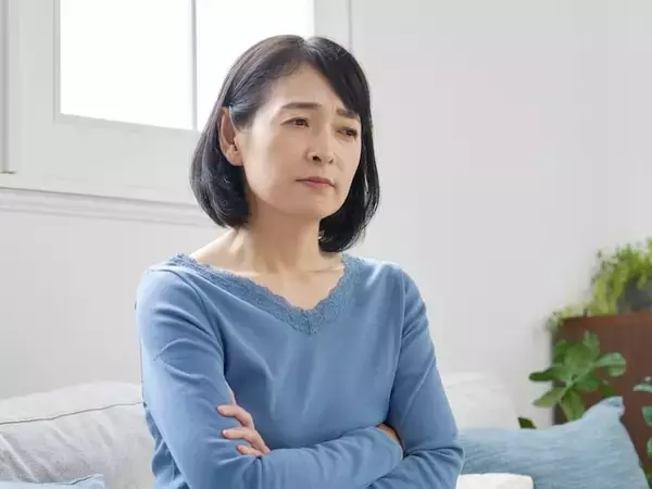 Q. 「女性ホルモンが減ると認知症になりやすくなる」って本当？【医師が回答】