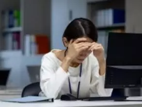 「残業ナシでさっさと帰る」ドイツ人に手取りで完敗。2倍働く日本人が“働き損”から抜け出せないワケ