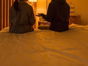 悪いのは拒む側!?「セックスレス」が原因でパートナーが浮気・不倫したらどうする？