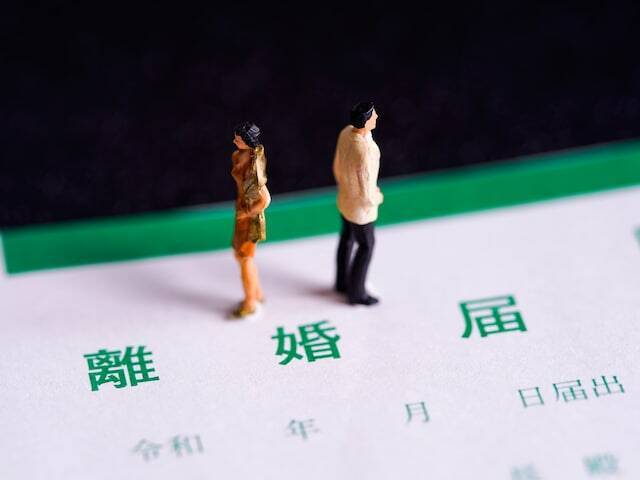 悪いのは拒む側!?「セックスレス」が原因でパートナーが浮気・不倫したらどうする？