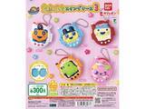 「【再販】300円・パカっと開いて小物も入る！ 2026年8月発売「たまごっち スイングケース3」全5種が見逃せない【最新ガチャ情報】」の画像1