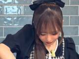 「「ほんと衝撃すぎて」美人アイドル、“豚の頭を叩く”姿に反響！「可愛い顔してやってることグロテスク」」の画像1