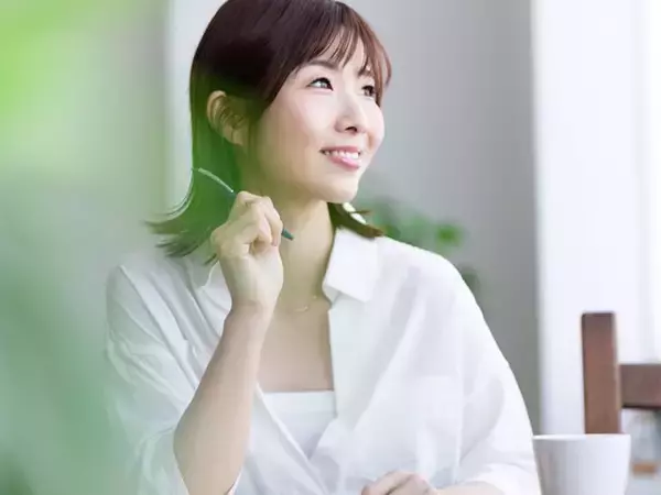 老後の孤独は「何かいいことないかな」から始まる？受け身な人ほどお金が減る理由