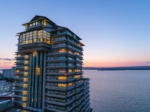 【石川県】“海から湧き出る”珍しい温泉「和倉温泉」の魅力とは？ 「海、温泉、旬の味覚」のぜいたく