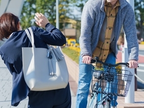 「自転車で右折レーンに入ったら6000円」は本当。青切符時代に知らなきゃマズい“交差点のわな”