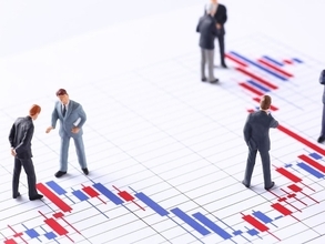 Q. 最近ずっと株価が上がっていますが、株を買ってはいけない時期ってありますか？