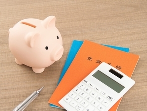 63歳から特別支給の老齢厚生年金を受給中。「普通の年金」を繰り上げ請求したら、年金はどうなる？
