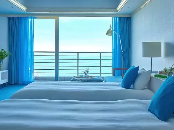 「【静岡県で泊まってよかった】「リゾナーレ熱海」は全室オーシャンビューの非日常リゾート。子どもも大人も遊びつくせる滞在型ホテル」の画像