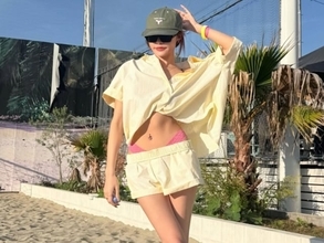 「足5センチ分けてください」王林、へそピアス＆美ウエスト姿を披露！ 「腹筋完璧」「嫌味のないパリピ」