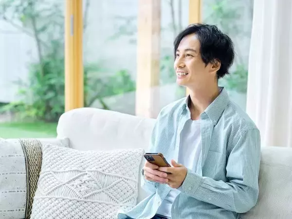 「自動的に引かれるだけで無駄遣いが減った」 S&P500に月5万円、44歳男性の5年間