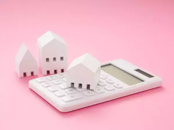 60代後半の単身女性です。年金が月8万円しかありません。公的な支援はありますか？