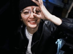 「まさかピンクに」玉森裕太、イメチェンした姿に絶賛の声！ 「破壊力やっば!!」「最強にイケメン」