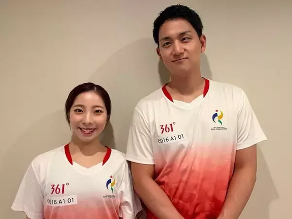 婚約中の“りくりゅうペア”、最新ショットを公開！ 「お似合いのカップル」「寄り添う2人がとても素敵」