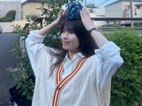 「このくそアチい中この格好」有村架純、外ロケオフショットに心配の声。「お外はしんどいと思うのに」