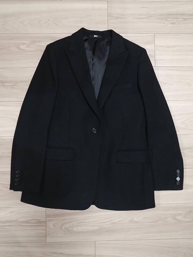 【2025年ユニクロベストバイ】ファッションライターが自腹購入「高コスパで本当に使えた」名品4つ