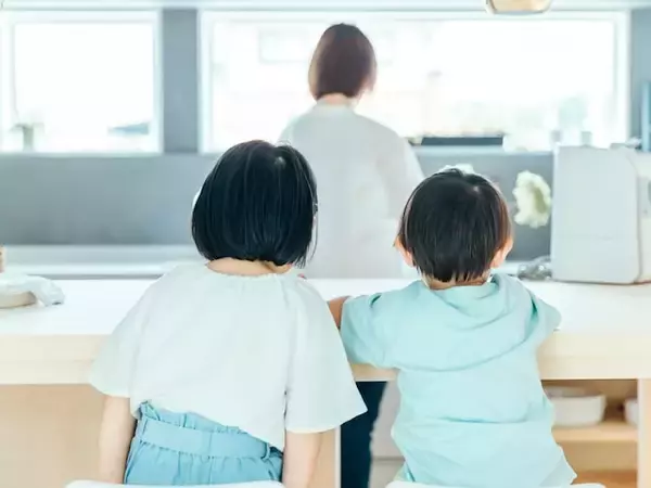 43歳女性「息子は習い事なしでも幼稚園代が月3万円」貯蓄できない世帯年収680万円の片働き家計