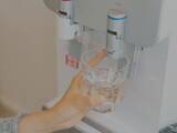 「飲料水を「ウォーターサーバー」に変えて節約しようとしたら…かえって出費が増えた48歳男性の失敗談」の画像1