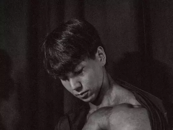 「なにこの穴ｗｗｗ」横川尚隆、鍛え上げ過ぎた肉体美を披露！ 「え、腕なのこれ？」「人間やめてるw」