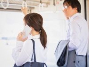 「それでも電話に出るなというんですか！」電車内での女性の絶叫に「車内が静まり返った瞬間」