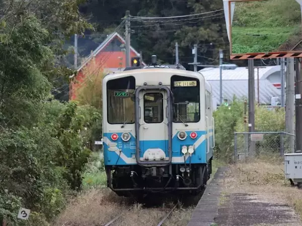 「「読むのが難しい」と思う愛媛県の駅10選！ 「務田」の倍票を獲得した1位は？【2026年調査】」の画像