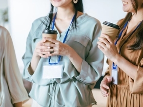 “生来の色気”が嫉妬の対象に？ 「男にこびている」と言われ続けた40歳女性の苦悩