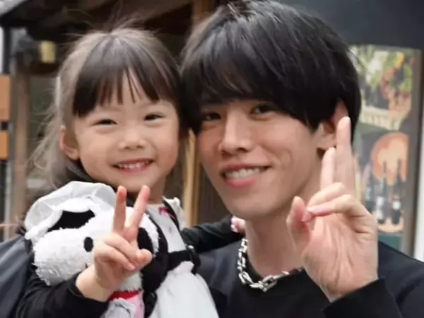 「愛おしすぎる」子育て系インフルエンサー、“超パパっ子”娘との親子ショット公開「お鼻そっくり」