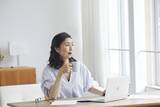 「60代前半、夫が亡くなり遺族年金を受給しています。パート収入が増えると遺族年金は課税されてしまうの？」の画像1