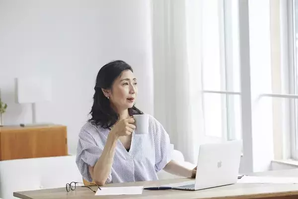 60代前半、夫が亡くなり遺族年金を受給しています。パート収入が増えると遺族年金は課税されてしまうの？