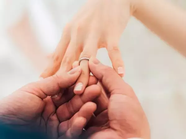 結婚すれば「老後の不安」はなくなる？ 40代独身女性が「安定と幸せ」をつかむ方法