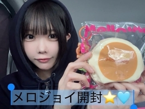 「ほんまに草すぎる」あの、人気スクイーズ初開封も予想外の展開に大反響「メロジョイぶっ壊してるww」