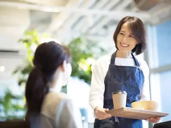 67歳の女性。公的年金額は145万円です。夫の扶養のままパートできますか？