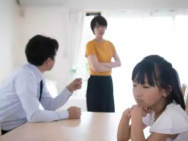 モラハラ夫の「ママはダメだよね」が、子のメンタル不調・学力低下を招くワケ【児童精神科医が解説】
