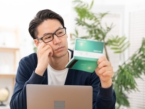 「収入が不安で」現金7割にした38歳男性の資産の置き方