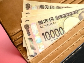 【金運アップ】1日の終わりにやるといい？ 洗って干す？ 金運が活性化する「お札」の扱い方5つ！