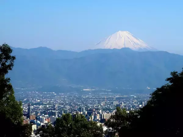 【山梨県】柔らかな肌触りが体験できる「湯村温泉」の魅力とは？ 昇仙峡や果物狩り、文化人も愛した美肌の湯