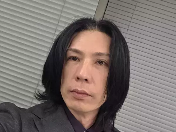 「思ってた5億倍スネイプ先生」人気配信者、ハリポタ人気キャラ激似の自撮りに反響！ 「似過ぎやwww」