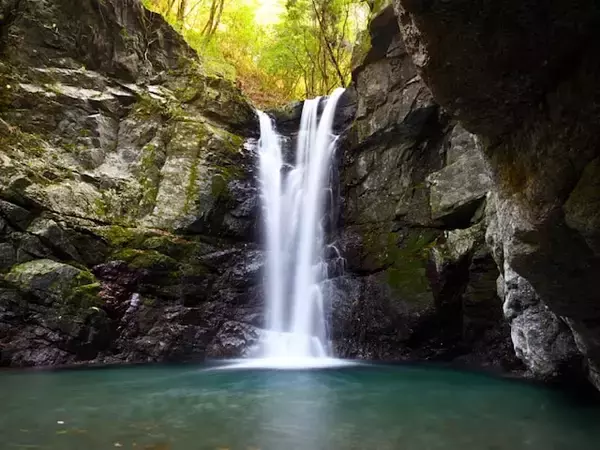 冬に行きたい「大阪府の滝」ランキング！ 2位「滝畑四十八滝」を抑えた1位は？【2026年調査】