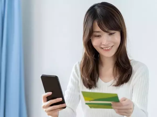 元銀行員が教える！紙の通帳とウェブ通帳、どちらを選んだらいい？