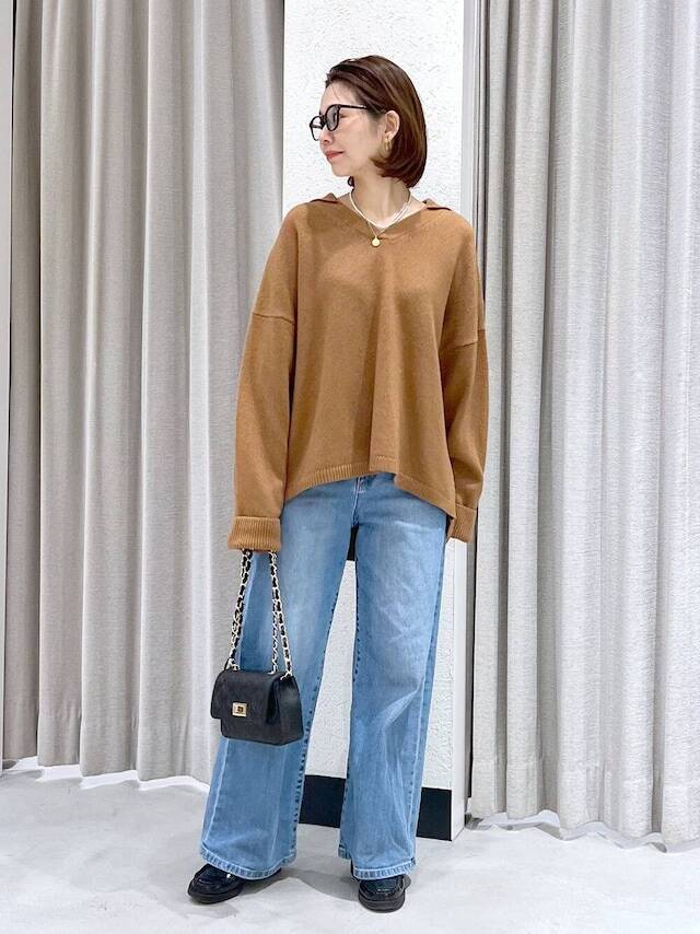 【40代デニム】楽ちんワイドも復活スリムも！ 大人がきれい見えする「最旬デニムコーデ」4選