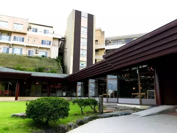 「アルペンチーズケーキが…」グルメも楽しめる“富山県の温泉地”ランキング！ 2位「氷見温泉郷」を抑えた1位は？【2026年調査】