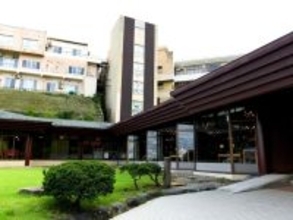 「アルペンチーズケーキが…」グルメも楽しめる“富山県の温泉地”ランキング！ 2位「氷見温泉郷」を抑えた1位は？【2026年調査】